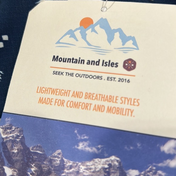 MOUNTAIN AND ISLES 
Women's Hiking Shorts - Picture 11 of 14